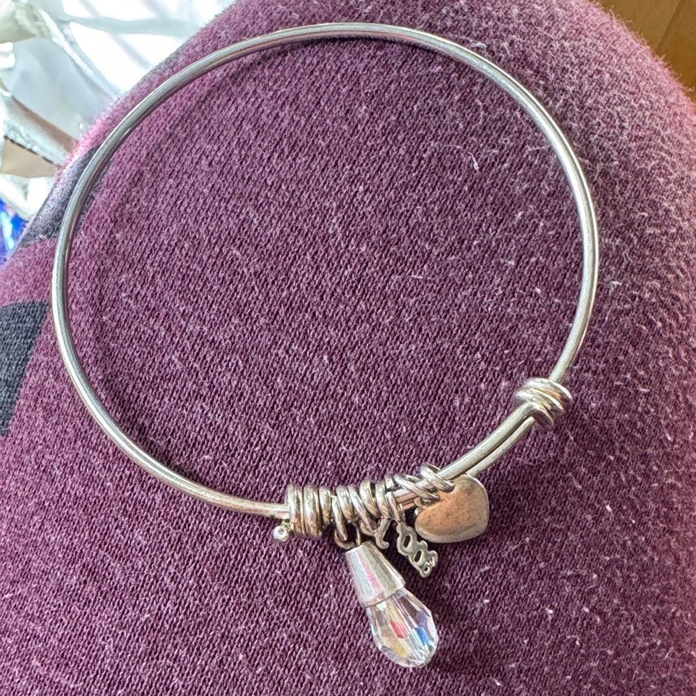 Stack of 9 mixed metal Charm Bangles - Layered Bracelet Set - Picture 2 of 10